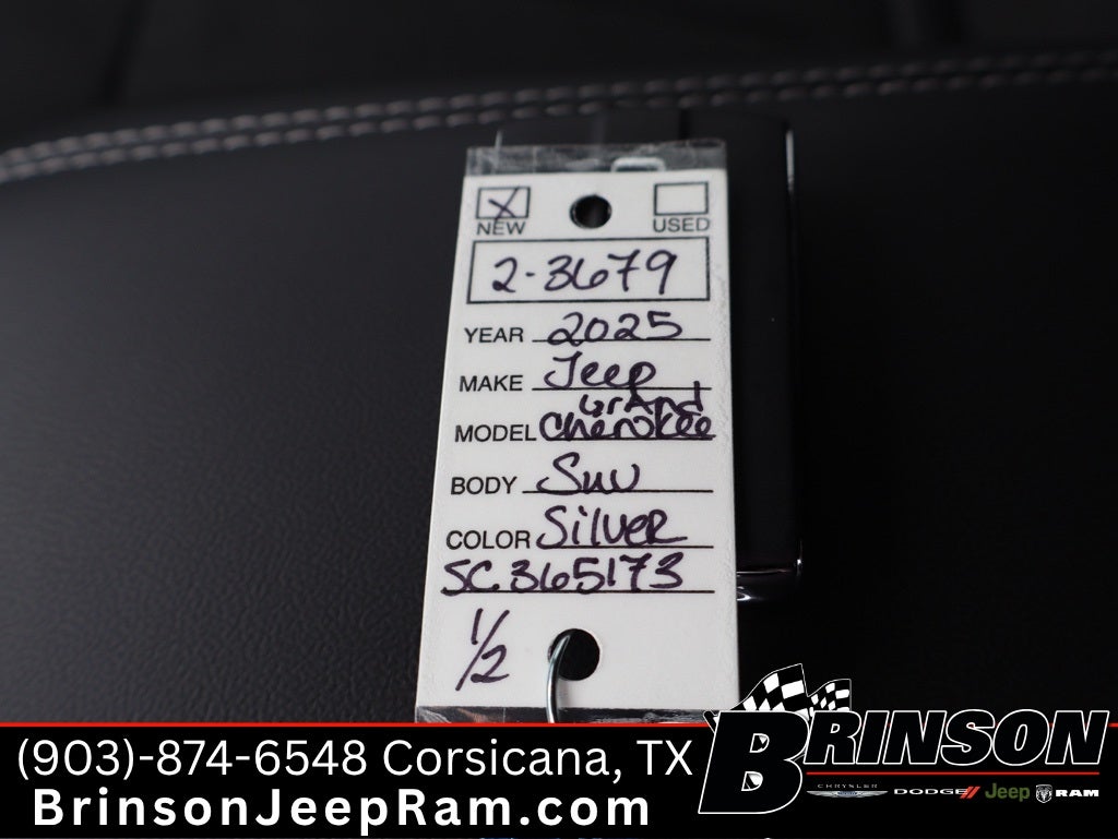 2025 Jeep Grand Cherokee GRAND CHEROKEE ALTITUDE X 4X4