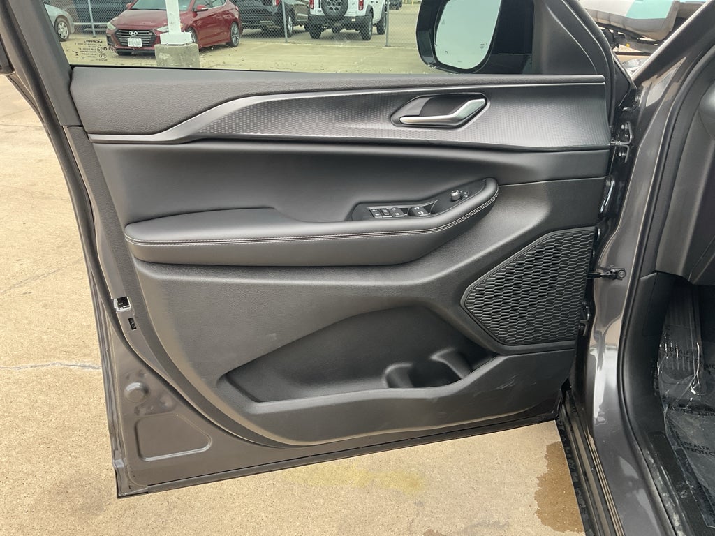 2025 Jeep Grand Cherokee GRAND CHEROKEE L ALTITUDE X 4X2