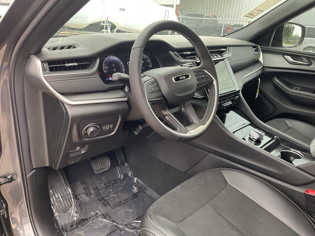 2025 Jeep Grand Cherokee GRAND CHEROKEE L ALTITUDE X 4X2