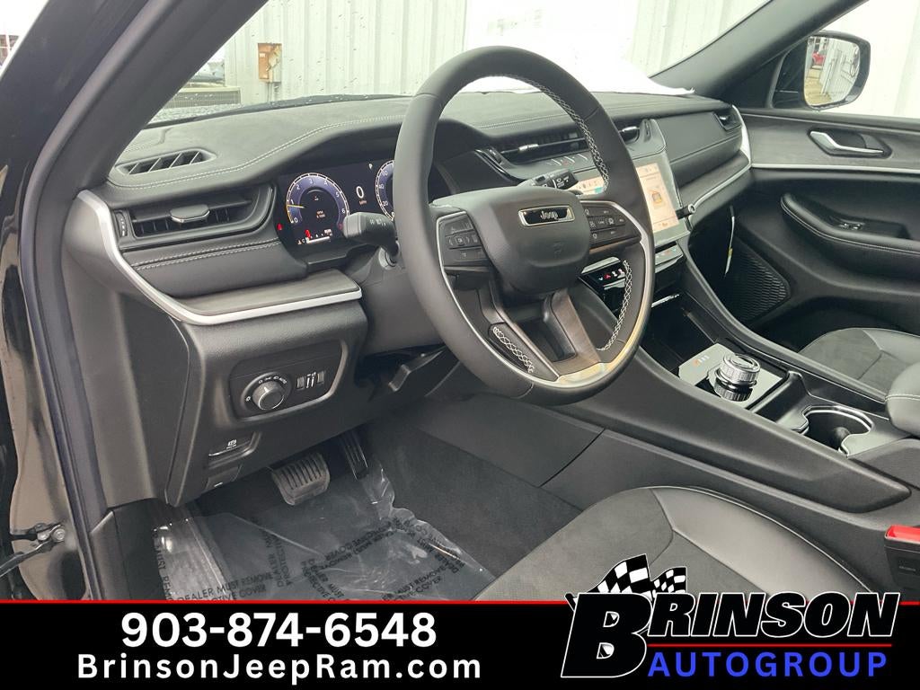 2026 Jeep Grand Cherokee GRAND CHEROKEE L LAREDO ALTITUDE 4X2