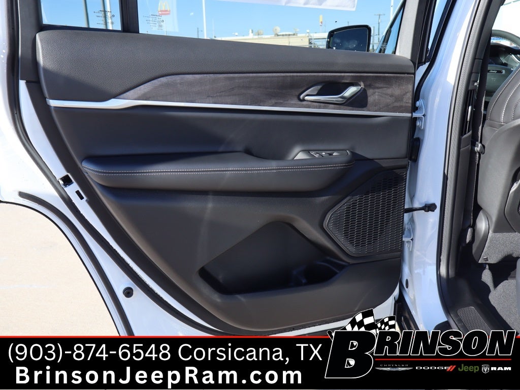 2025 Jeep Grand Cherokee GRAND CHEROKEE L LIMITED 4X2