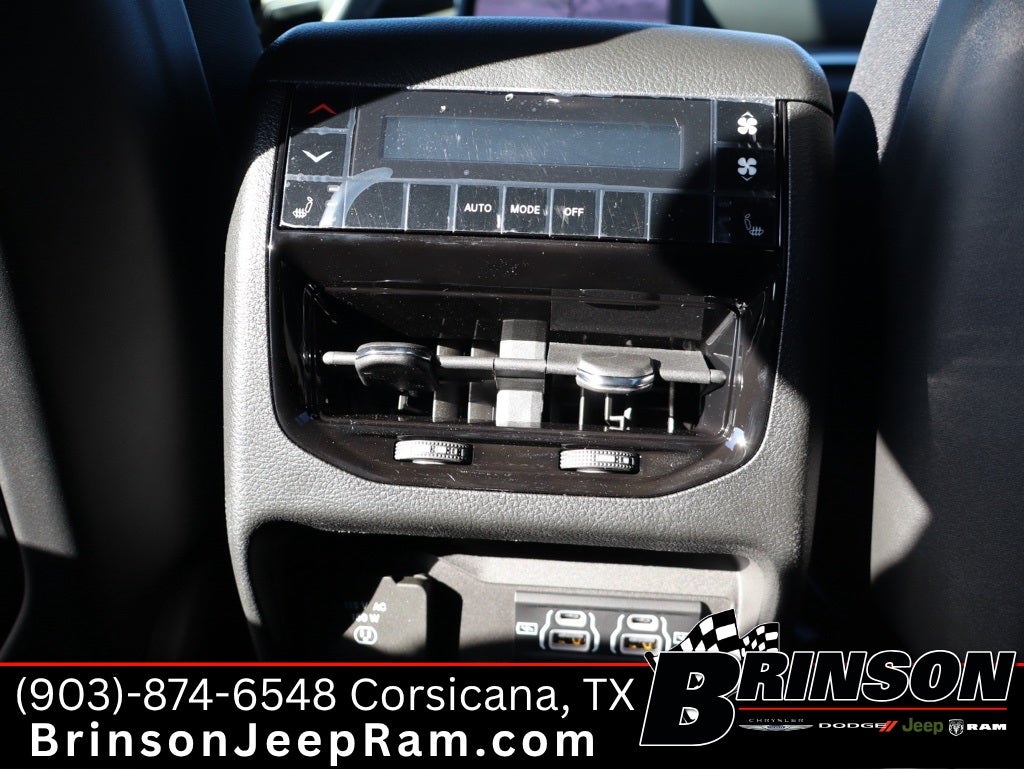 2025 Jeep Grand Cherokee GRAND CHEROKEE L LIMITED 4X2