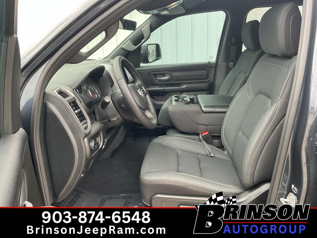 2026 RAM Ram 1500 RAM 1500 TRADESMAN CREW CAB 4X2 5'7' BOX