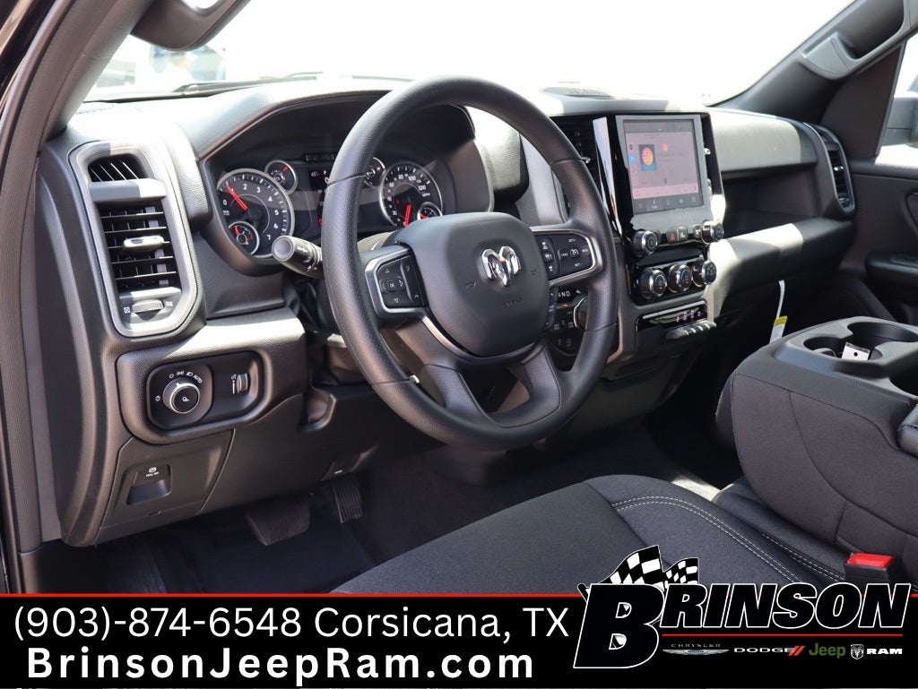 2025 RAM Ram 1500 RAM 1500 TRADESMAN CREW CAB 4X4 5'7' BOX