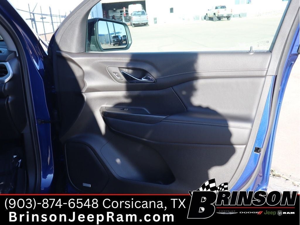 2023 GMC Acadia AWD SLT