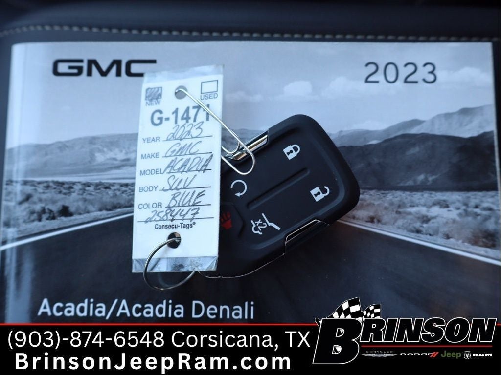 2023 GMC Acadia AWD SLT
