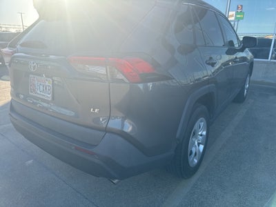 2020 Toyota RAV4 LE