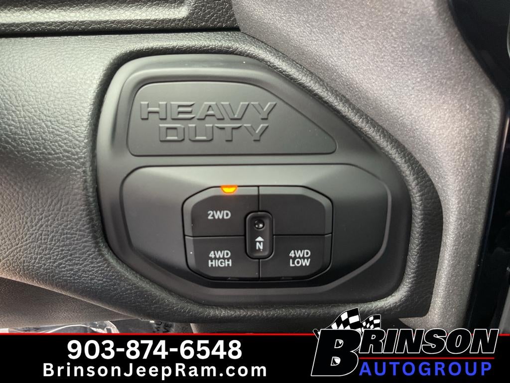 2026 RAM Ram 2500 RAM 2500 BLACK EXPRESS CREW CAB 4X4 6'4' BOX