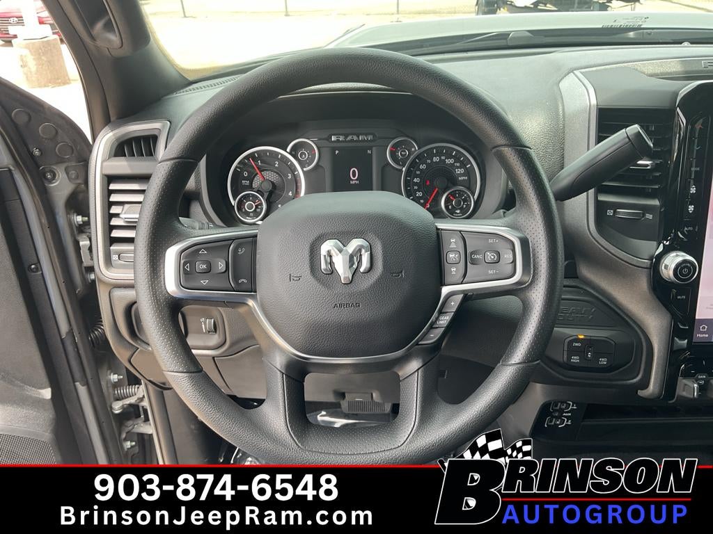 2026 RAM Ram 2500 RAM 2500 BLACK EXPRESS CREW CAB 4X4 6'4' BOX