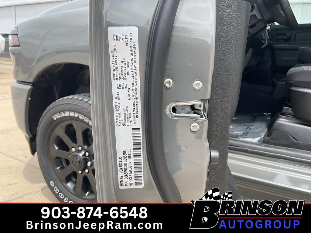 2026 RAM Ram 2500 RAM 2500 BLACK EXPRESS CREW CAB 4X4 6'4' BOX