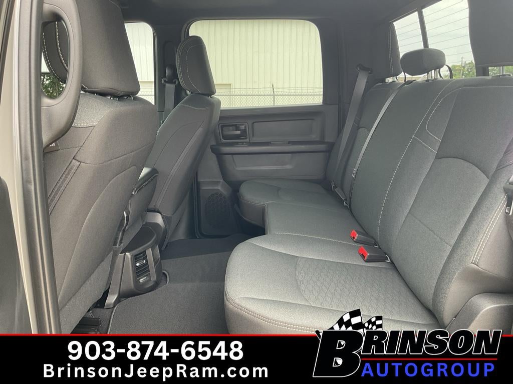 2026 RAM Ram 2500 RAM 2500 BLACK EXPRESS CREW CAB 4X4 6'4' BOX