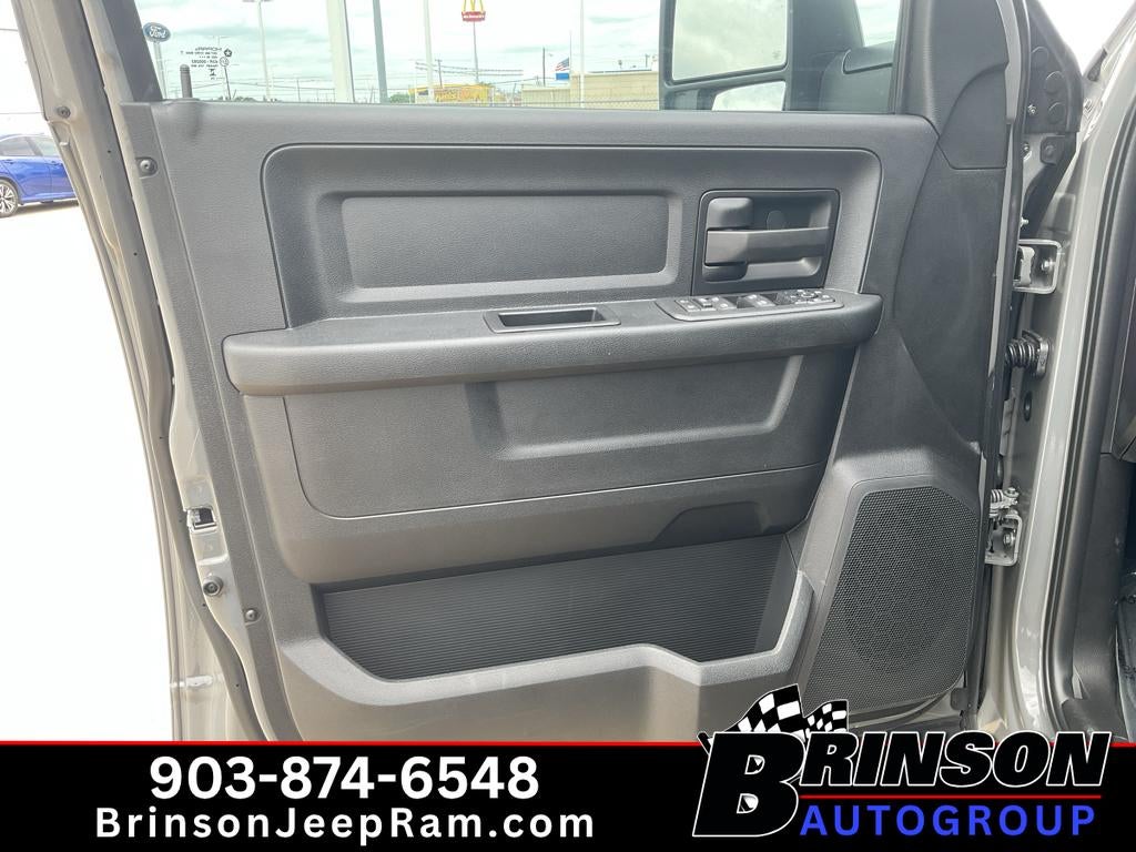 2026 RAM Ram 2500 RAM 2500 BLACK EXPRESS CREW CAB 4X4 6'4' BOX
