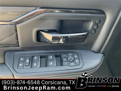 2025 RAM Ram 3500 RAM 3500 LIMITED CREW CAB 4X2 8' BOX