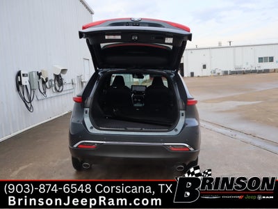 2023 Toyota Venza XLE