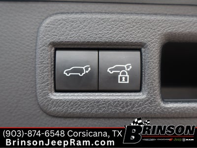 2023 Toyota Venza XLE