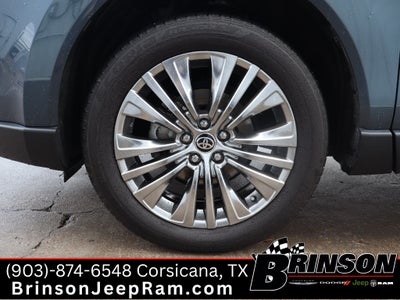2023 Toyota Venza XLE