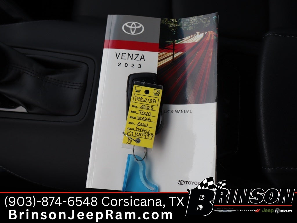 2023 Toyota Venza XLE